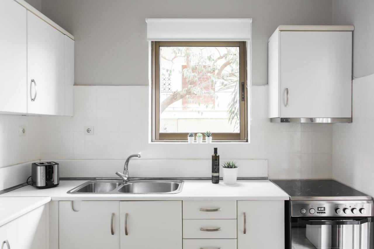Pleasant 2Br Apartment Near Helexpo By Upstreet アテネ エクステリア 写真
