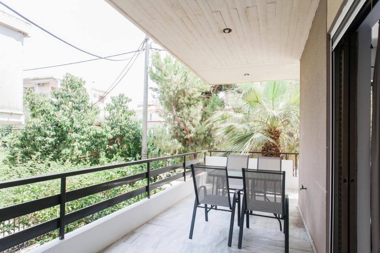 Pleasant 2Br Apartment Near Helexpo By Upstreet アテネ エクステリア 写真